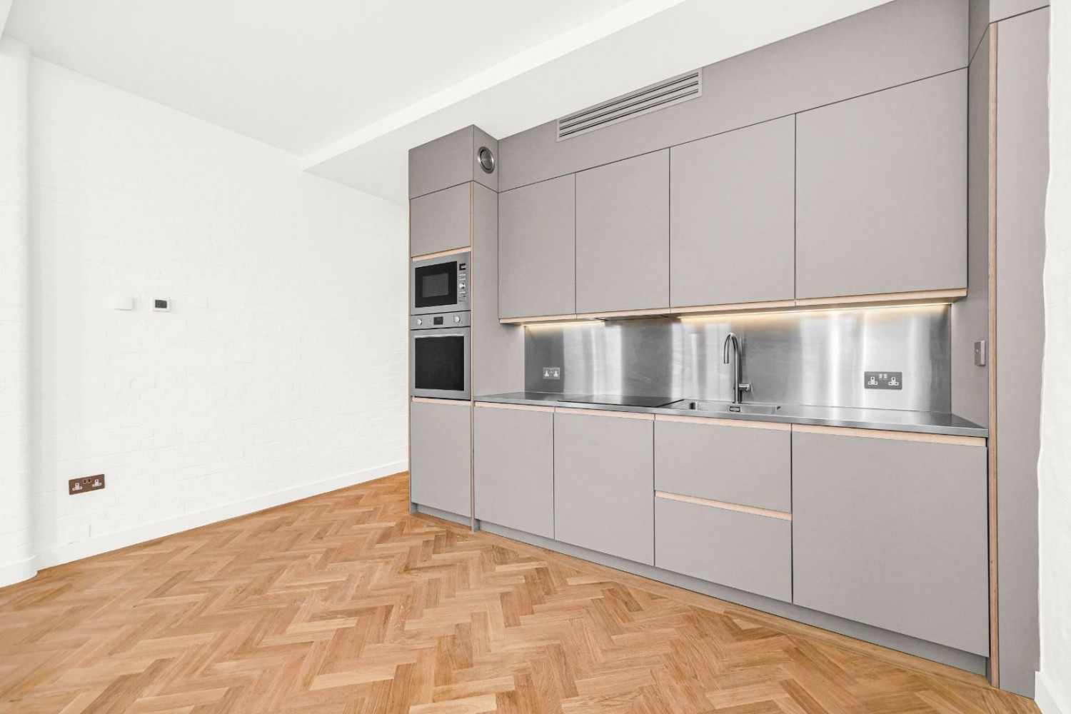 Hoxton Square, Hoxton N1