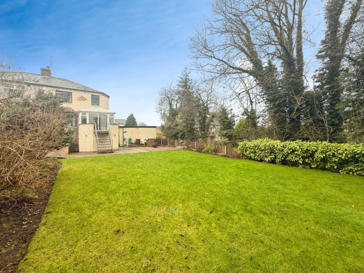 Ghyll Wood Drive, Bingley