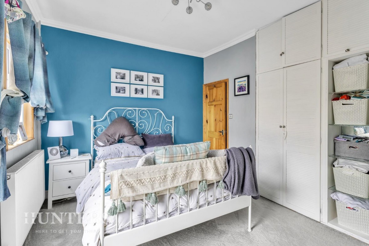 Brown Lodge Street, Smithy Bridge OL15 0EP