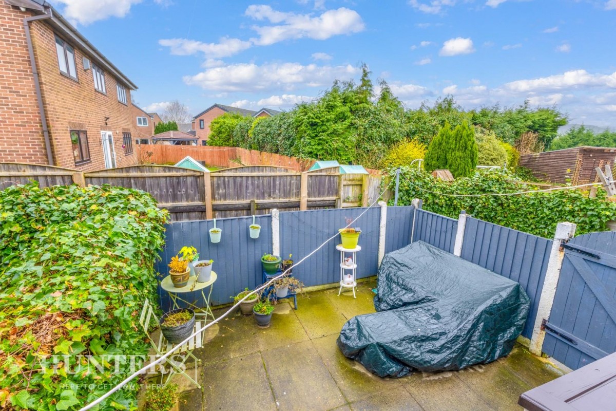 Brown Lodge Street, Smithy Bridge OL15 0EP