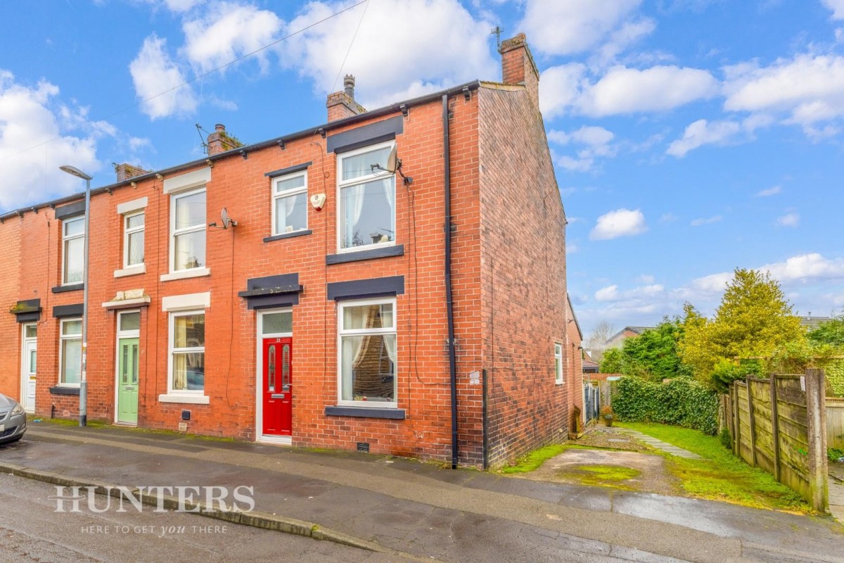 Brown Lodge Street, Smithy Bridge OL15 0EP