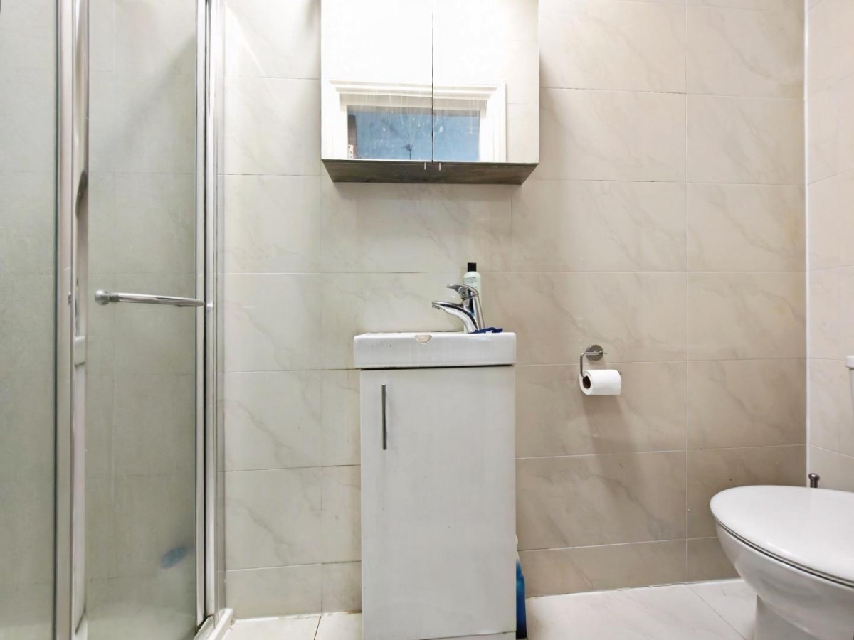 Peach Street, Wokingham