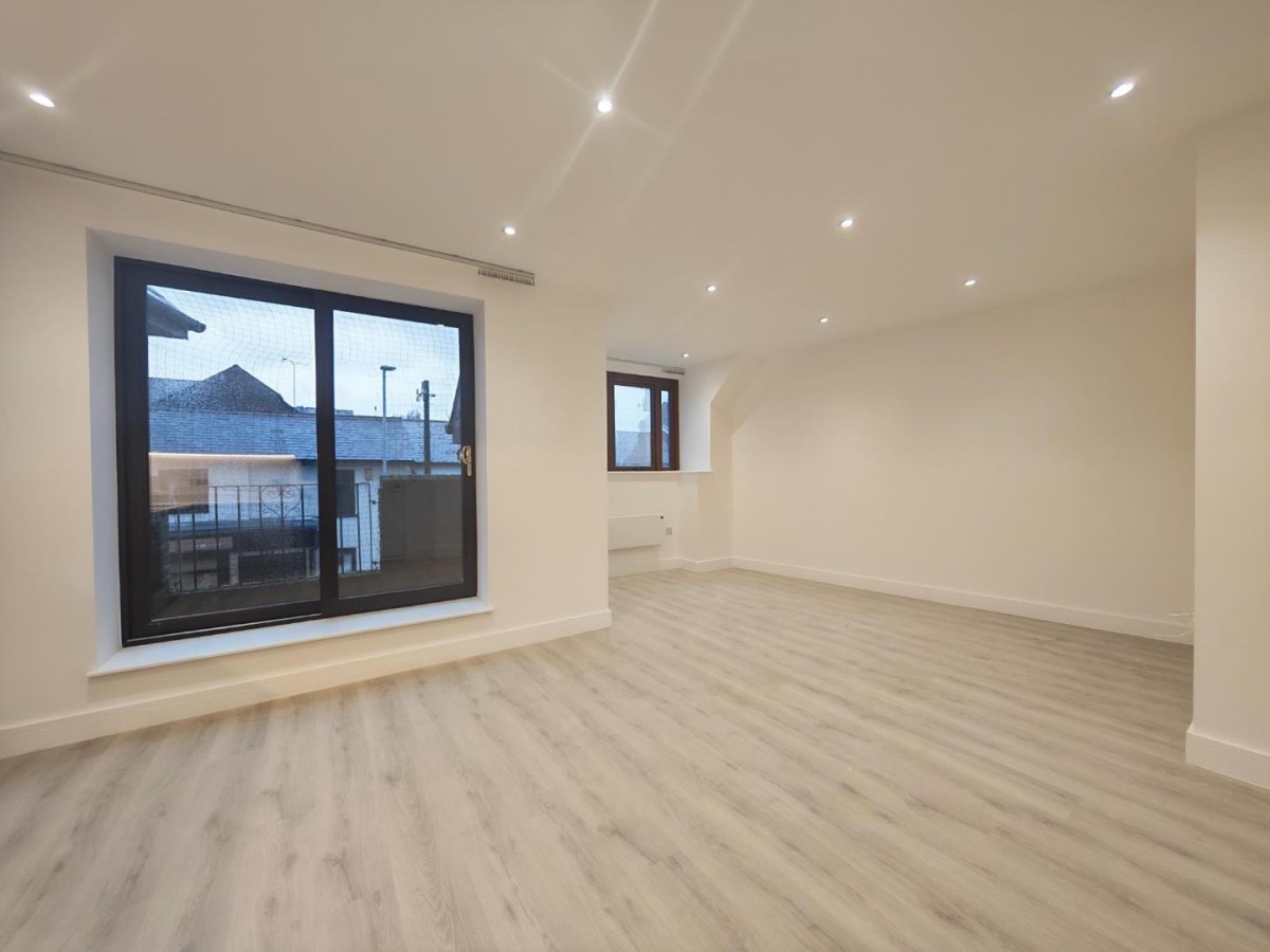 Peach Street, Wokingham