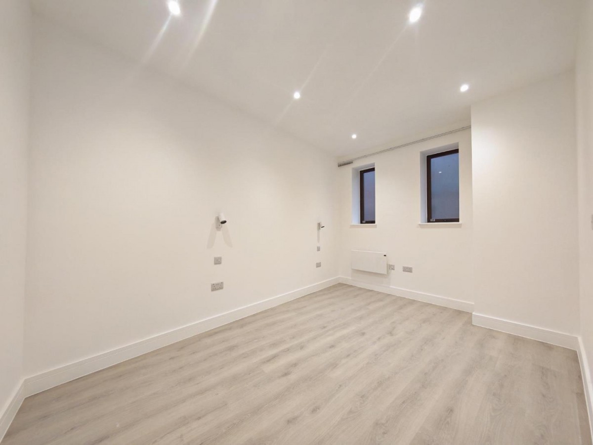 Peach Street, Wokingham