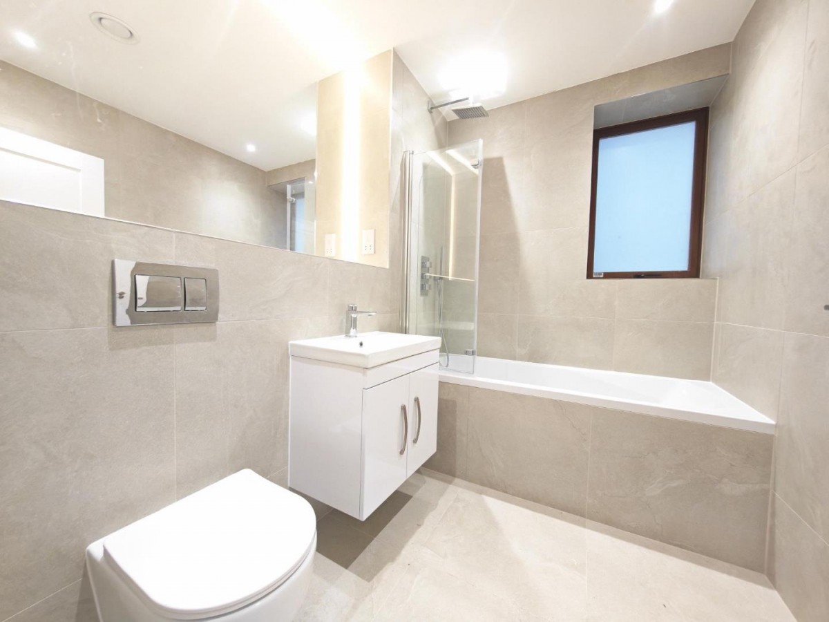 Peach Street, Wokingham