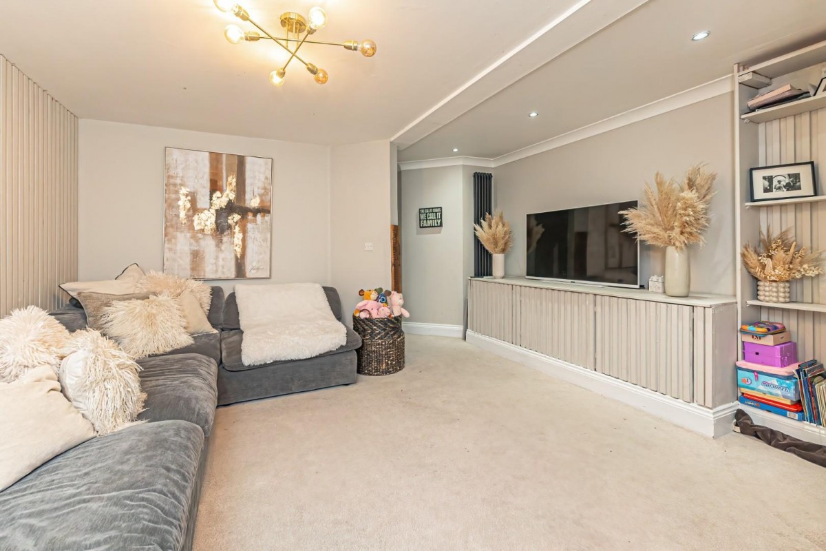 Stratford Close, Aston Clinton