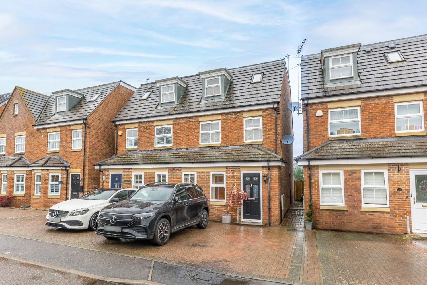 Stratford Close, Aston Clinton