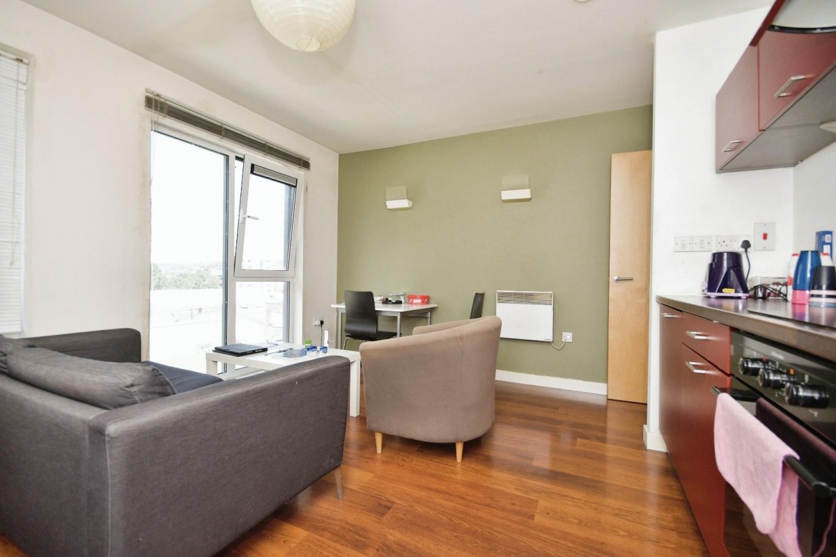 Q4 Apartments, Upper Allen Street, S3