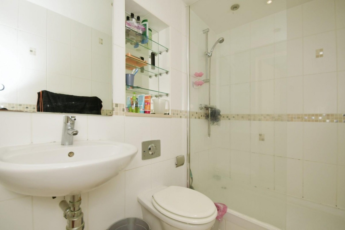 Q4 Apartments, Upper Allen Street, S3