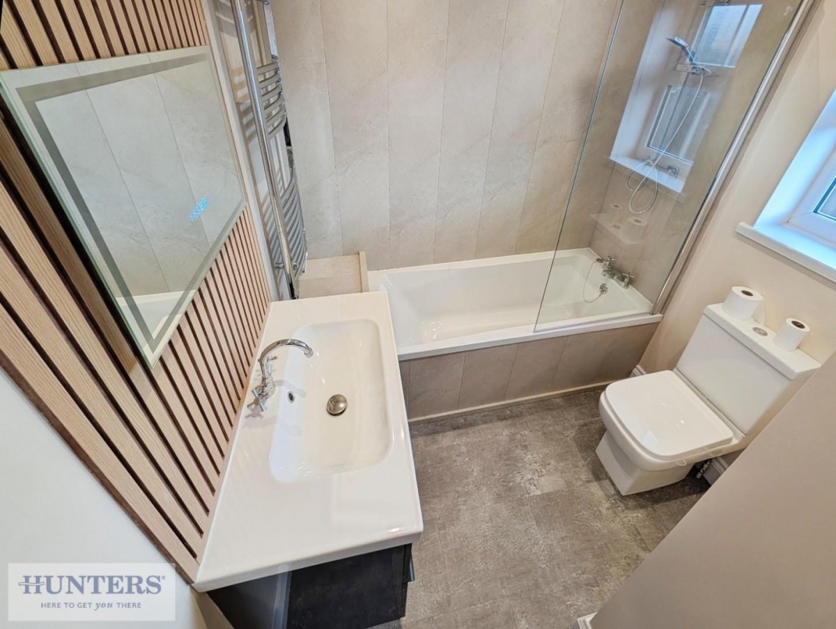 Washington Square, Easington Village