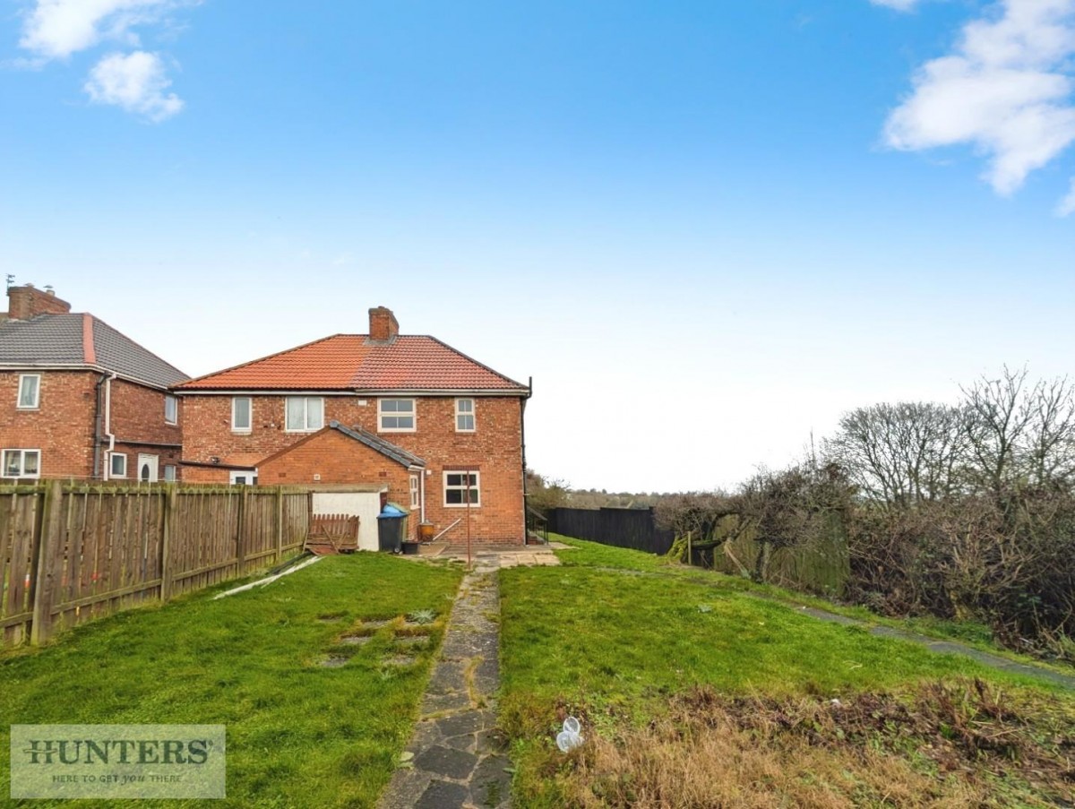 Washington Square, Easington Village