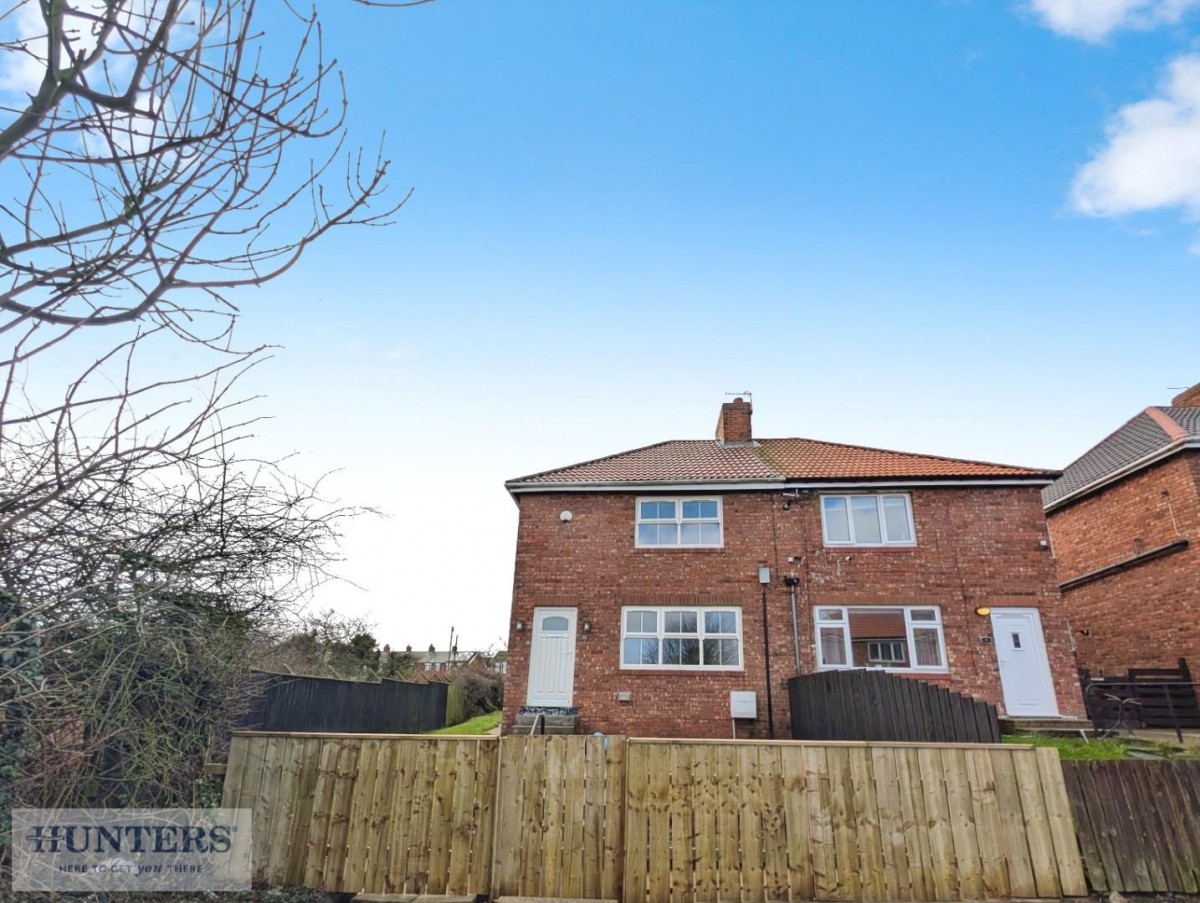 Washington Square, Easington Village