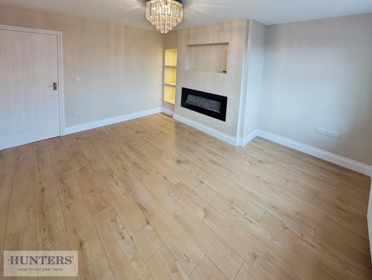 Washington Square, Easington Village