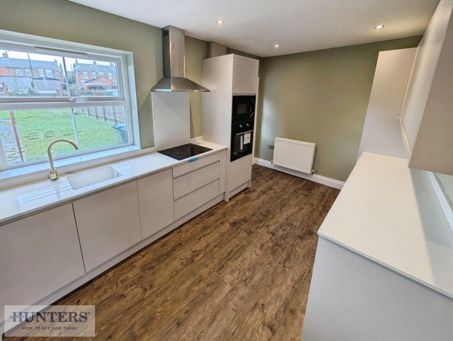 Washington Square, Easington Village