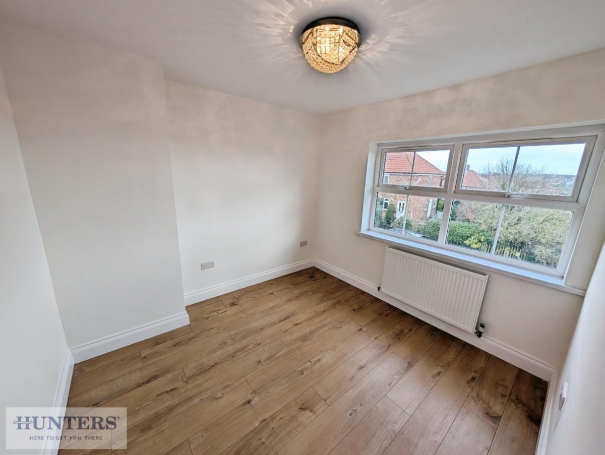 Washington Square, Easington Village