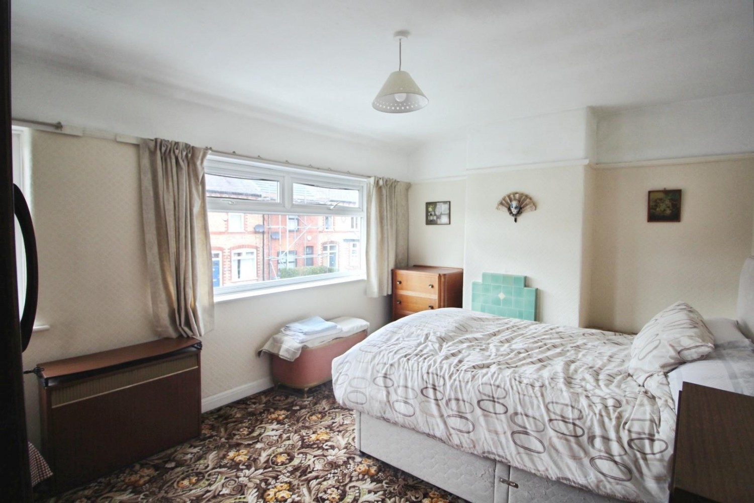 Queenhill Road, Manchester