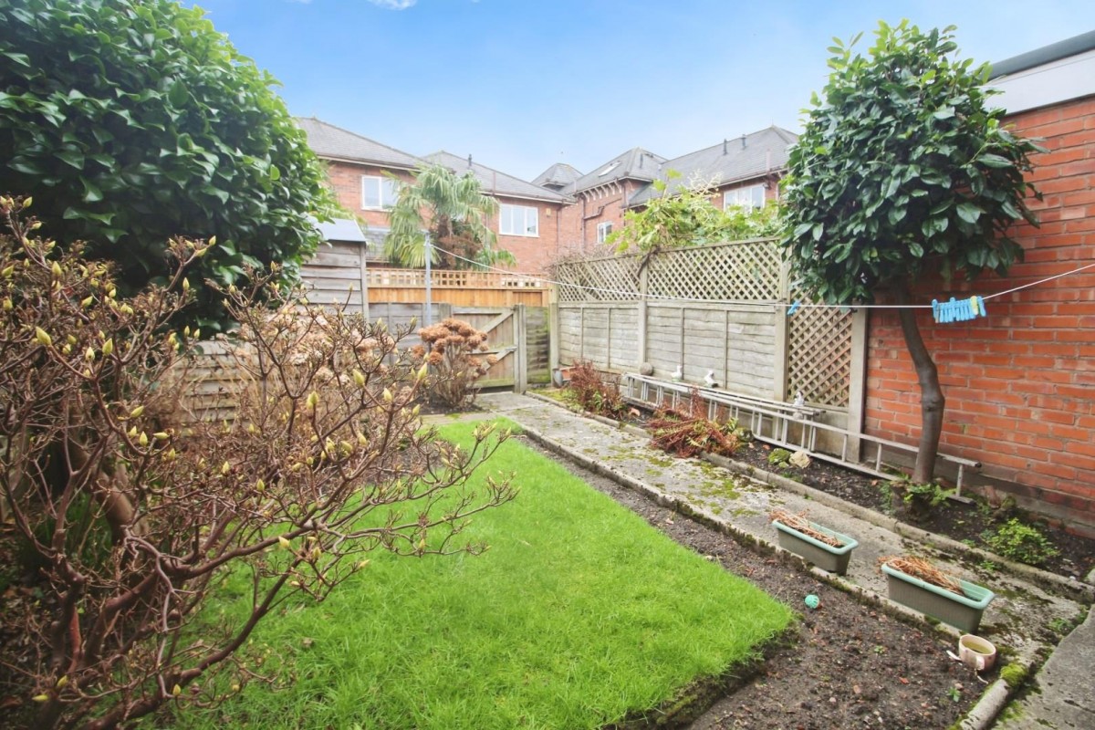 Queenhill Road, Manchester