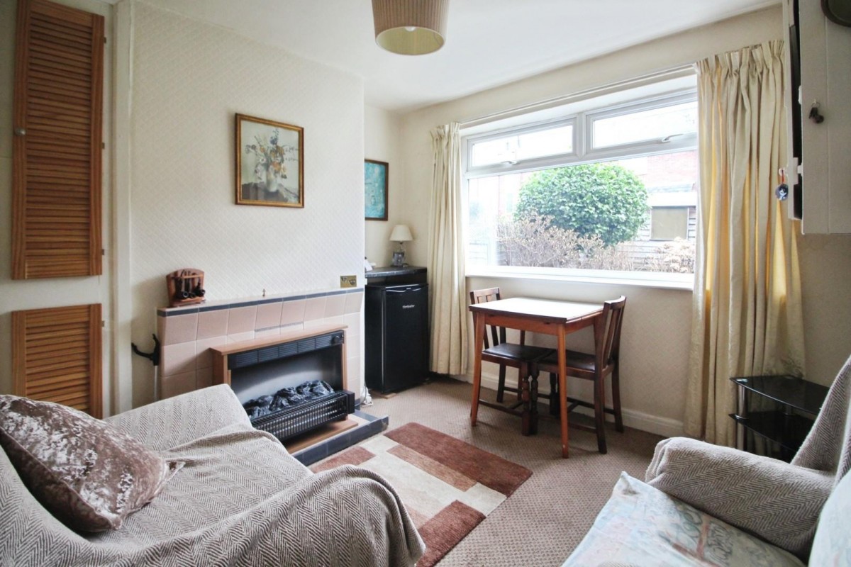 Queenhill Road, Manchester