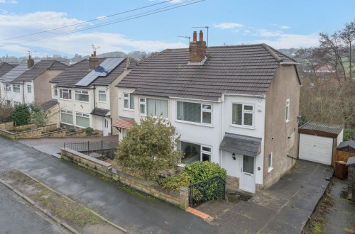 Woodhill Crescent, Cookridge, LS16