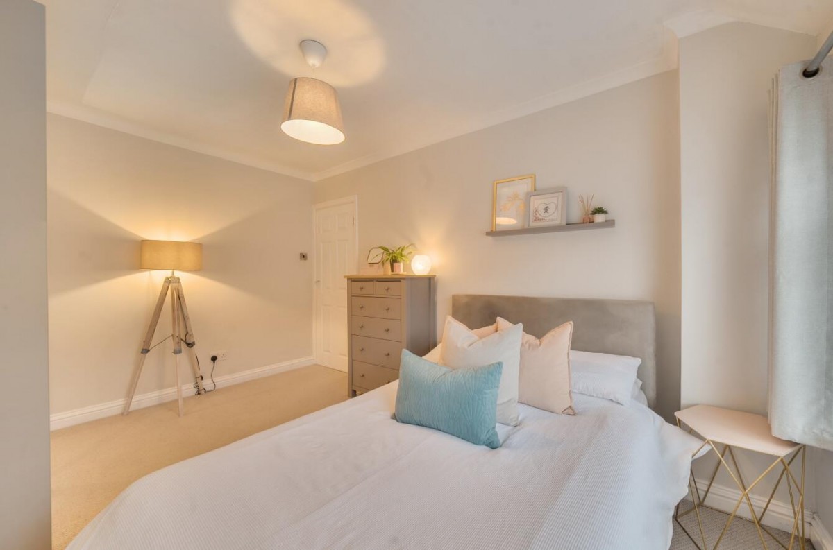 Woodhill Crescent, Cookridge, LS16