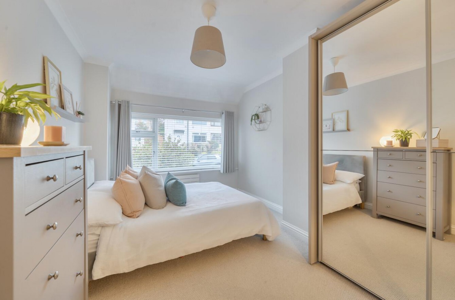 Woodhill Crescent, Cookridge, LS16