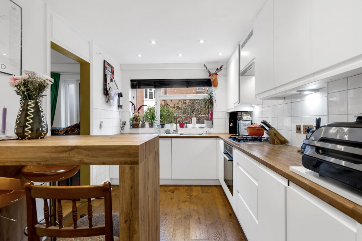 Hayling Close, London, N16