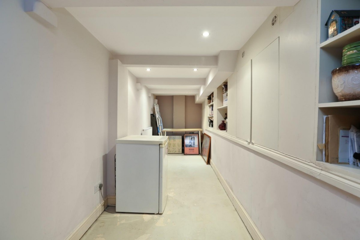 Coleman Road, London, SE5