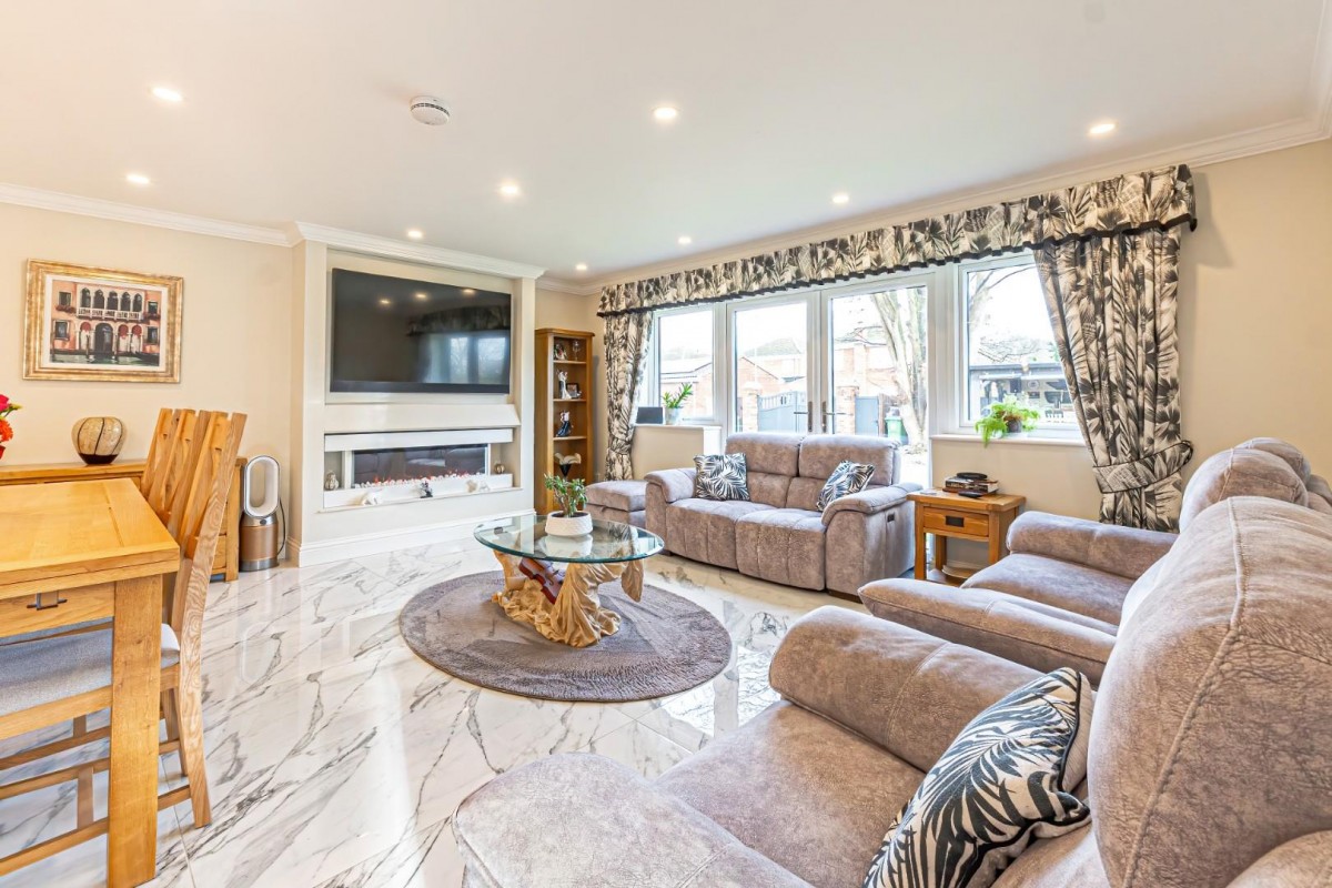 Barnett Way, Bierton, Aylesbury