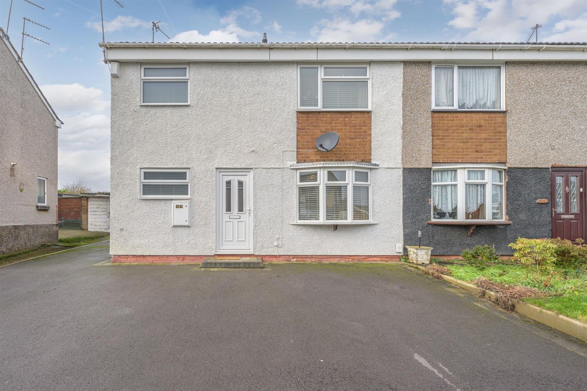 Farmcroft Road, Stourbridge, DY9 9ER