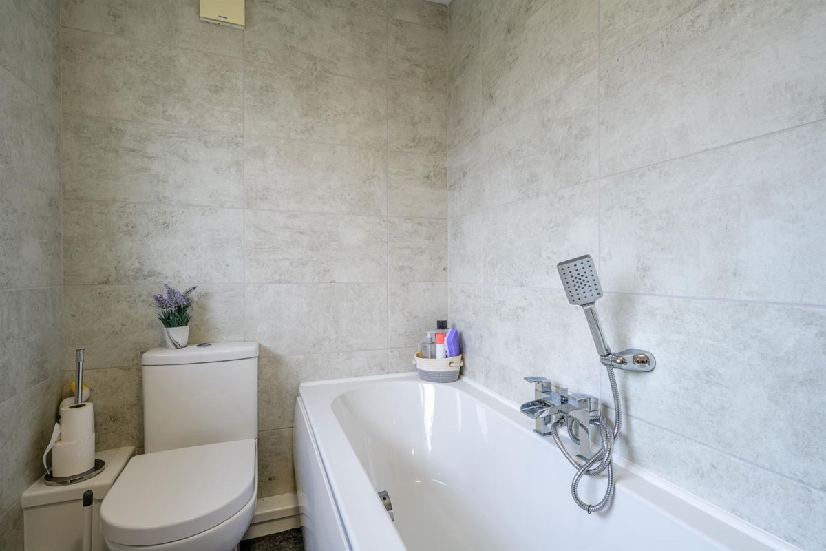 Farmcroft Road, Stourbridge, DY9 9ER