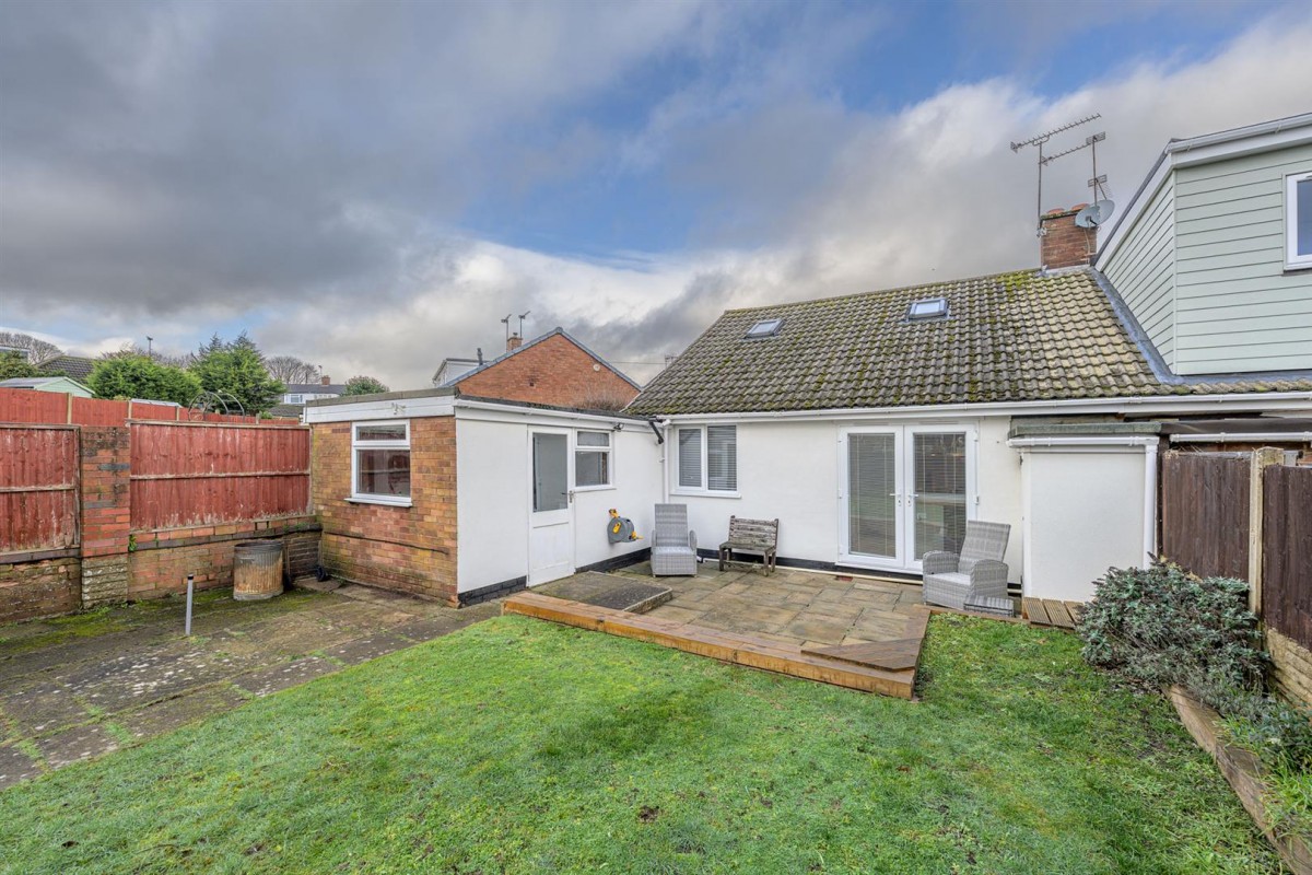 Cedar Close, Norton, Stourbridge, DY8 3JQ