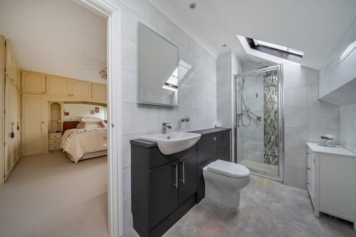 Flat 6, Thornhill 12 Pine Tree Avenue, Boston Spa, Wetherby