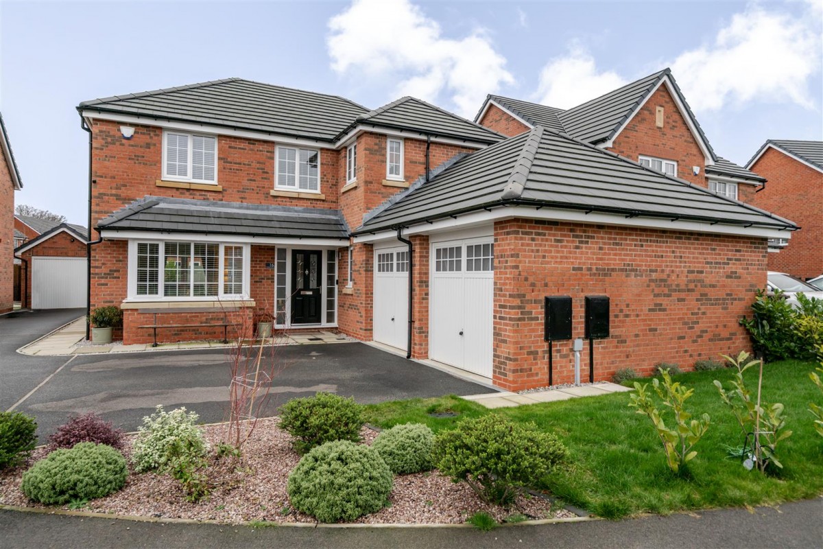 Waterfield Close, Lowton, Warrington