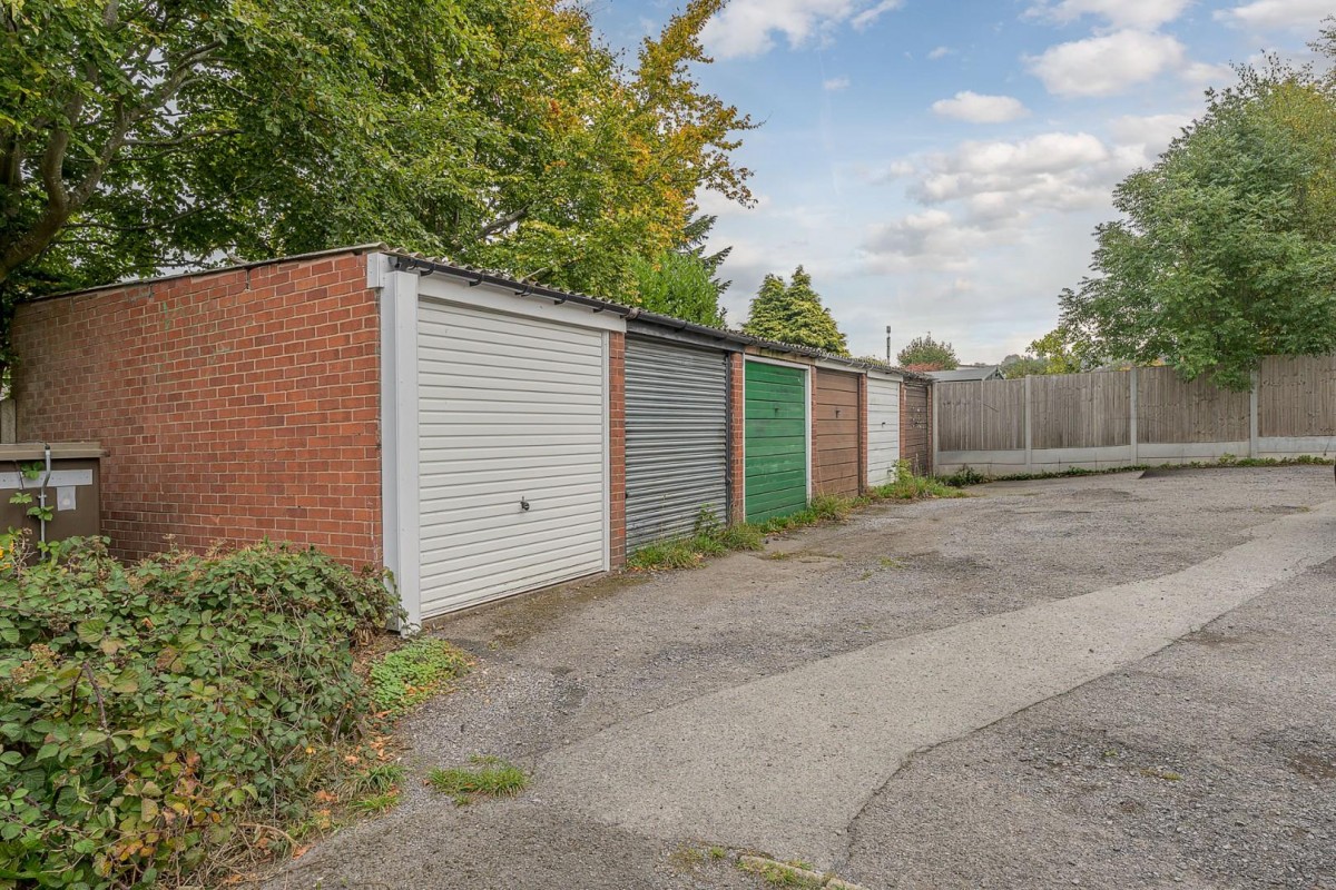 Sandyfields Road, Dudley