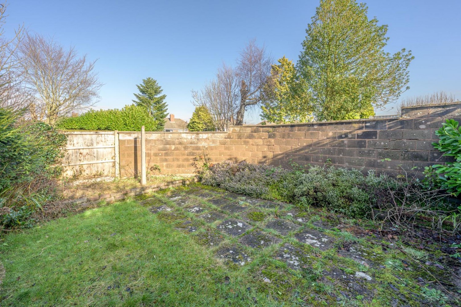 Sandyfields Road, Dudley