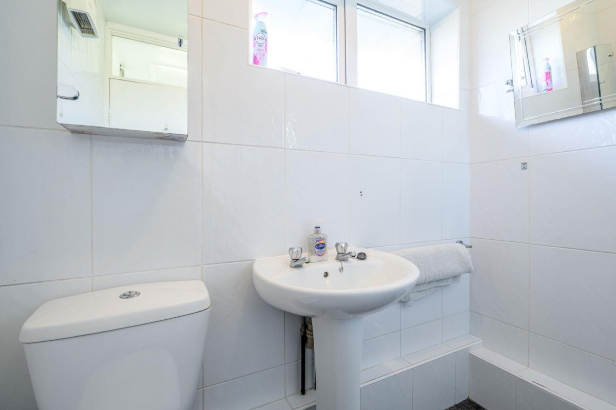 Sandyfields Road, Dudley