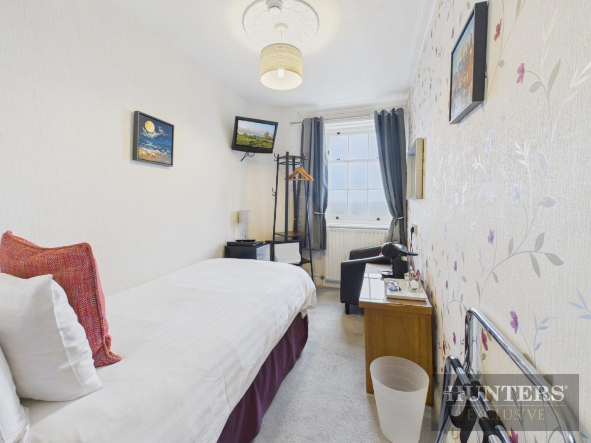 North Marine Road, Scarborough