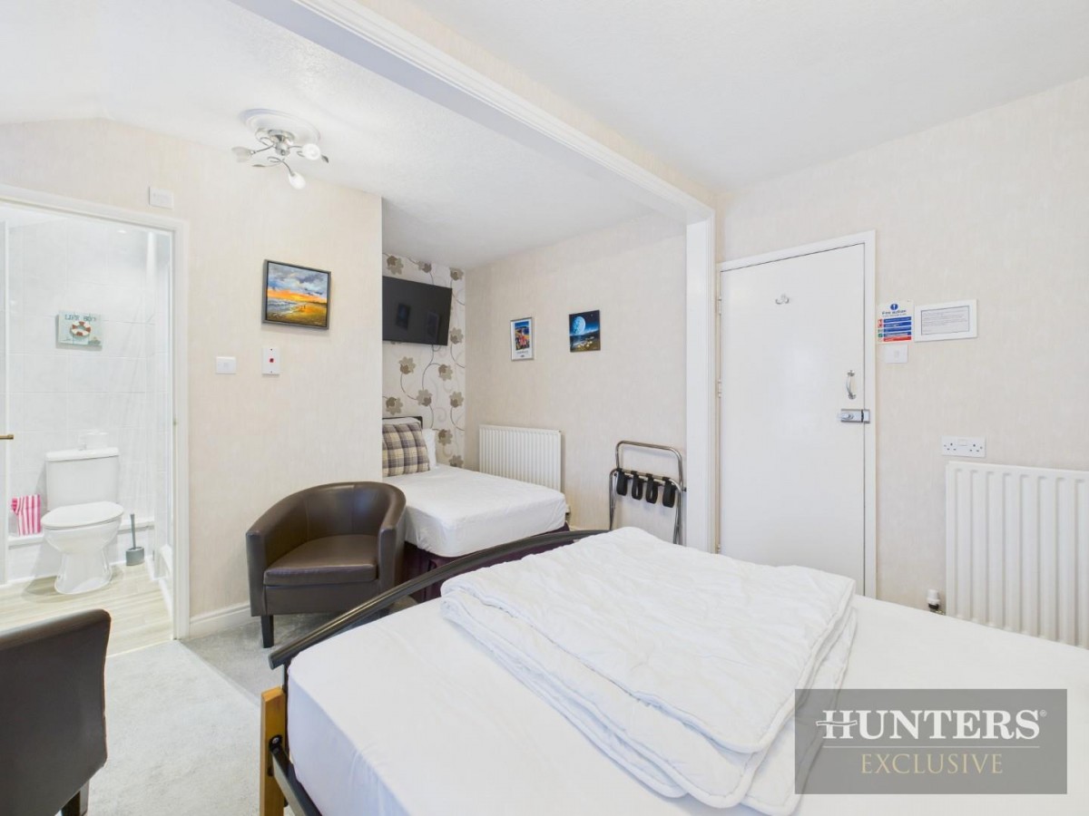 North Marine Road, Scarborough