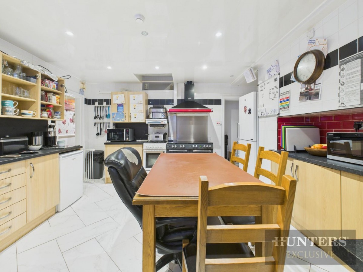 North Marine Road, Scarborough