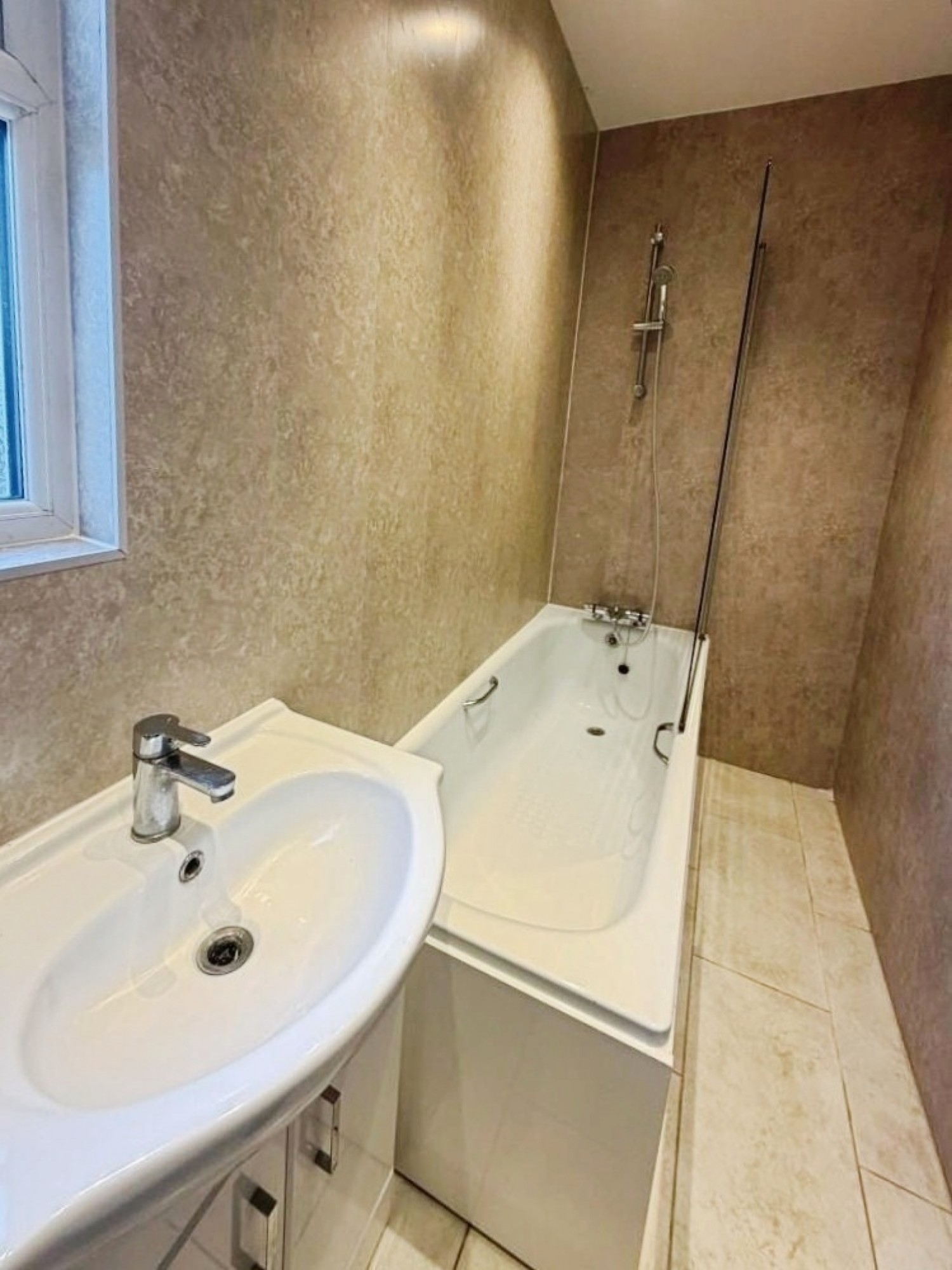 Priory Avenue, Wembley, Middlesex, HA0 2SB