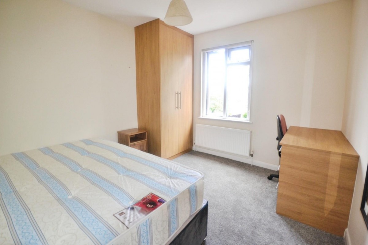 Blenheim Gardens, Reading