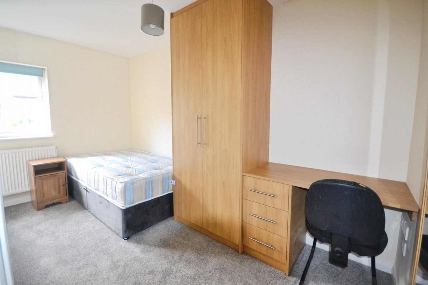 Blenheim Gardens, Reading