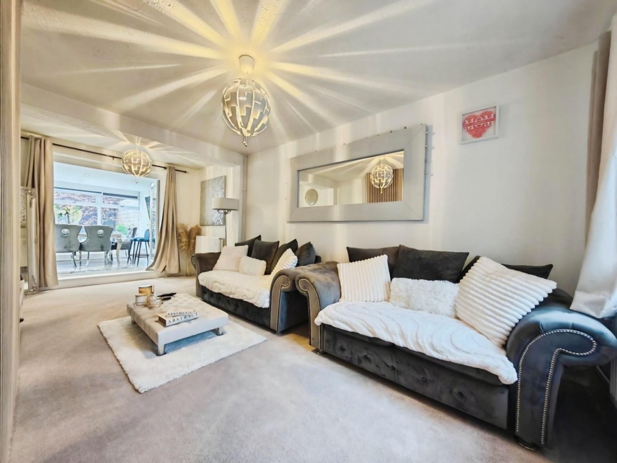 Upper Broadmoor Road, Crowthorne