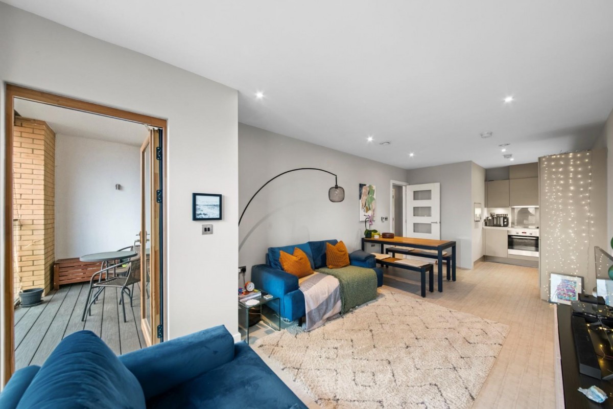 School Passage, Southall