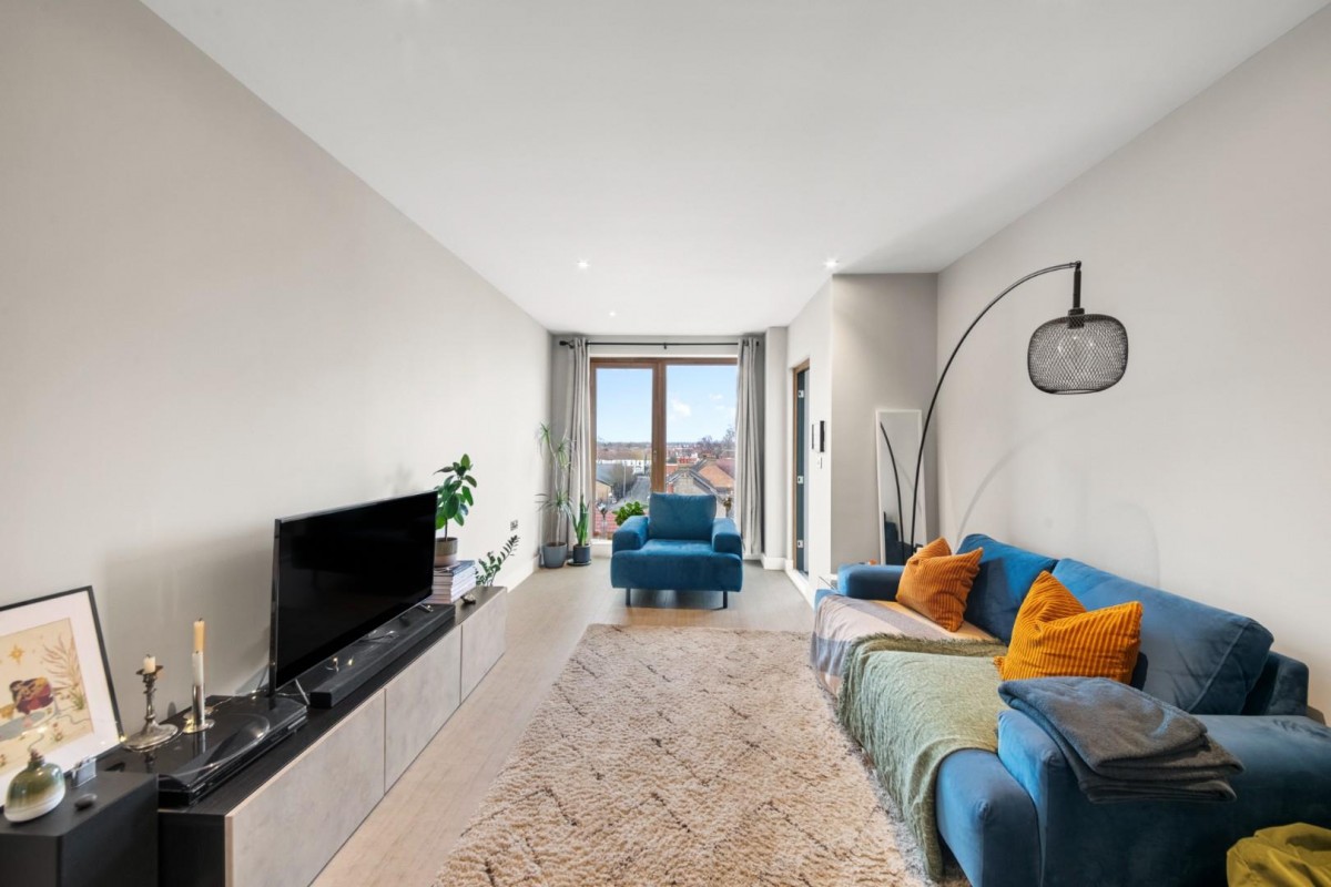 School Passage, Southall