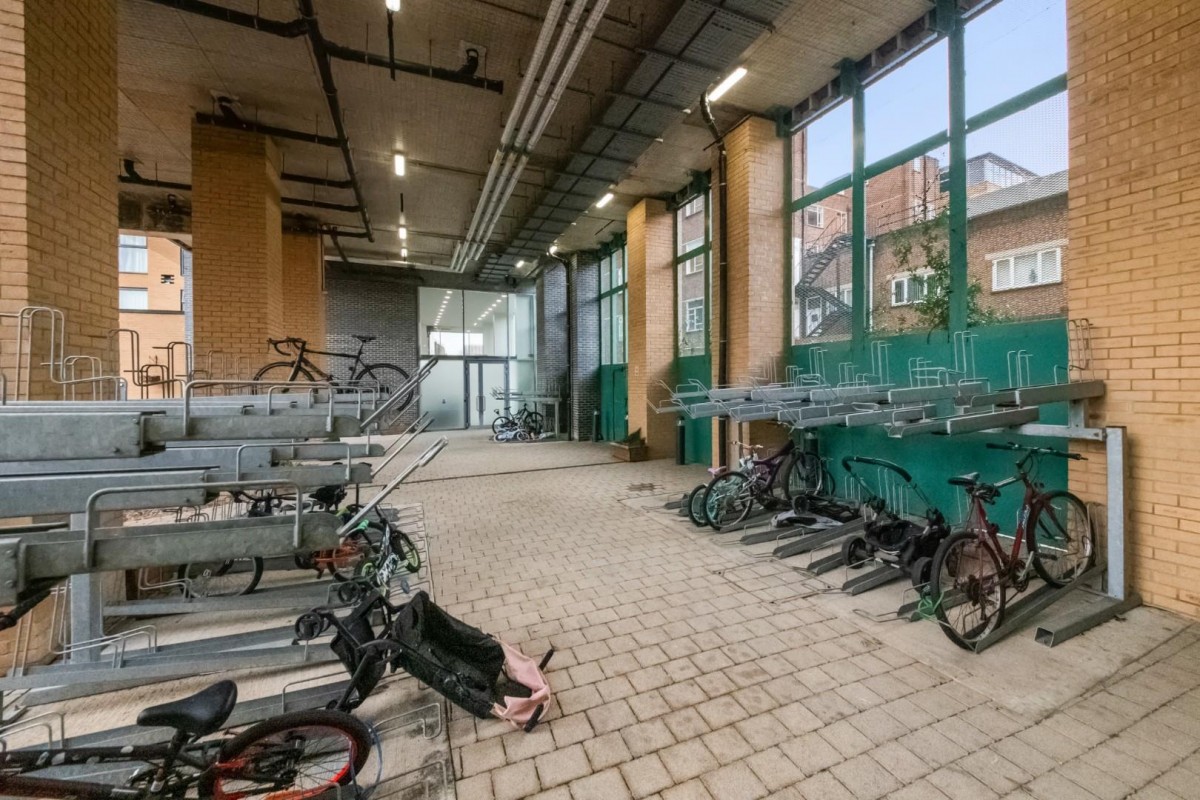 School Passage, Southall