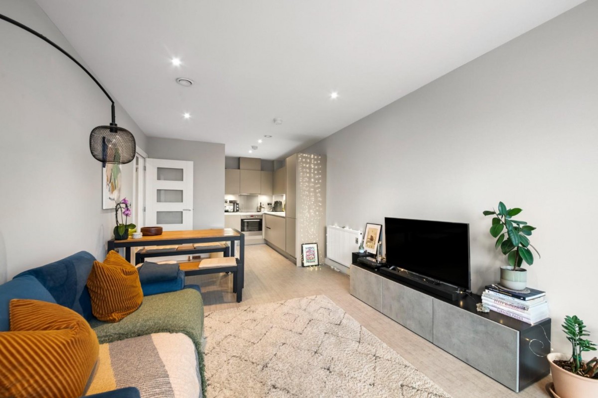 School Passage, Southall