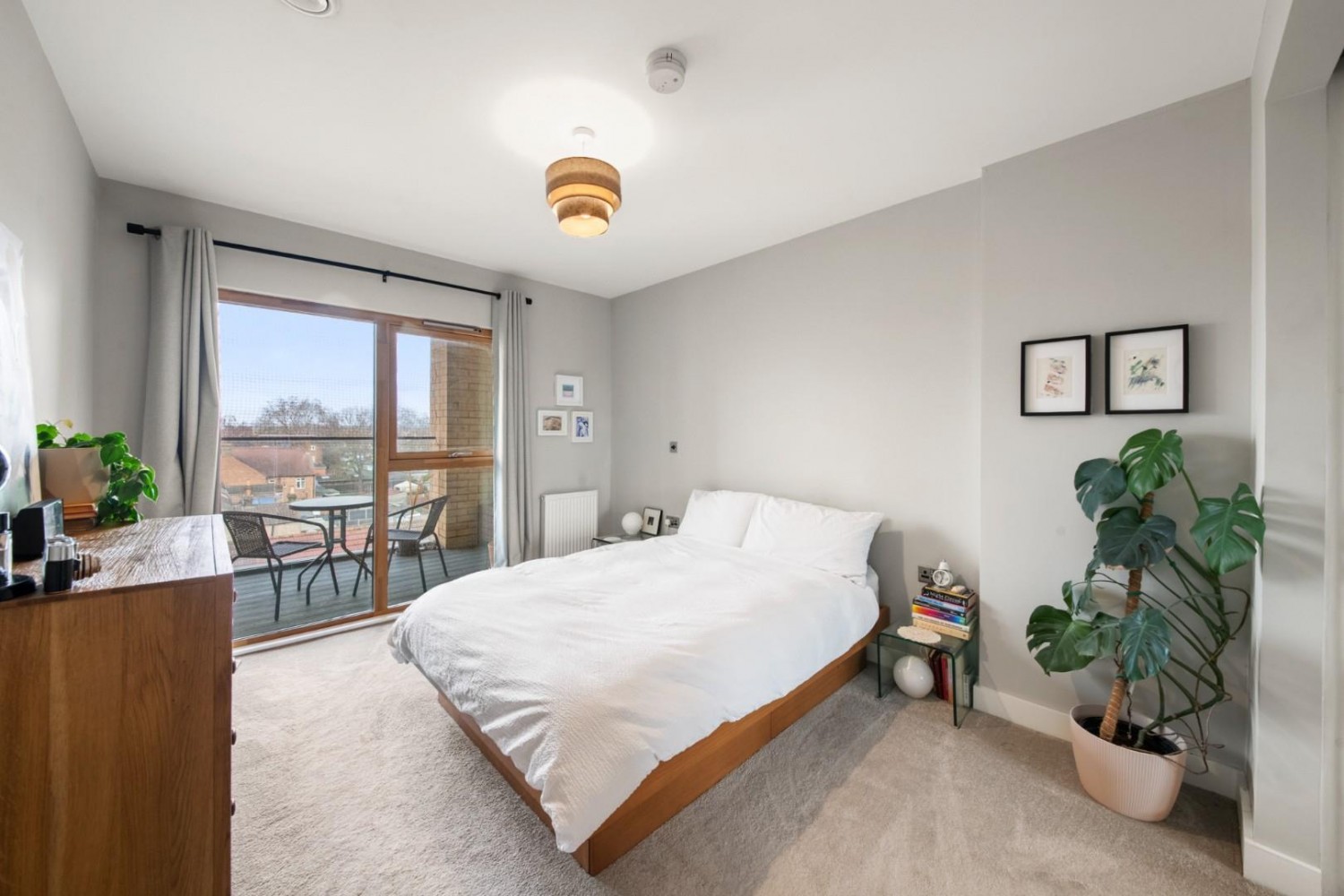 School Passage, Southall