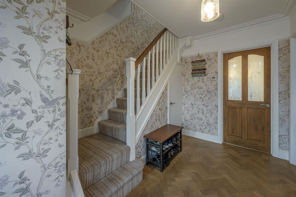 Cot Lane, Kingswinford, DY6 9TY