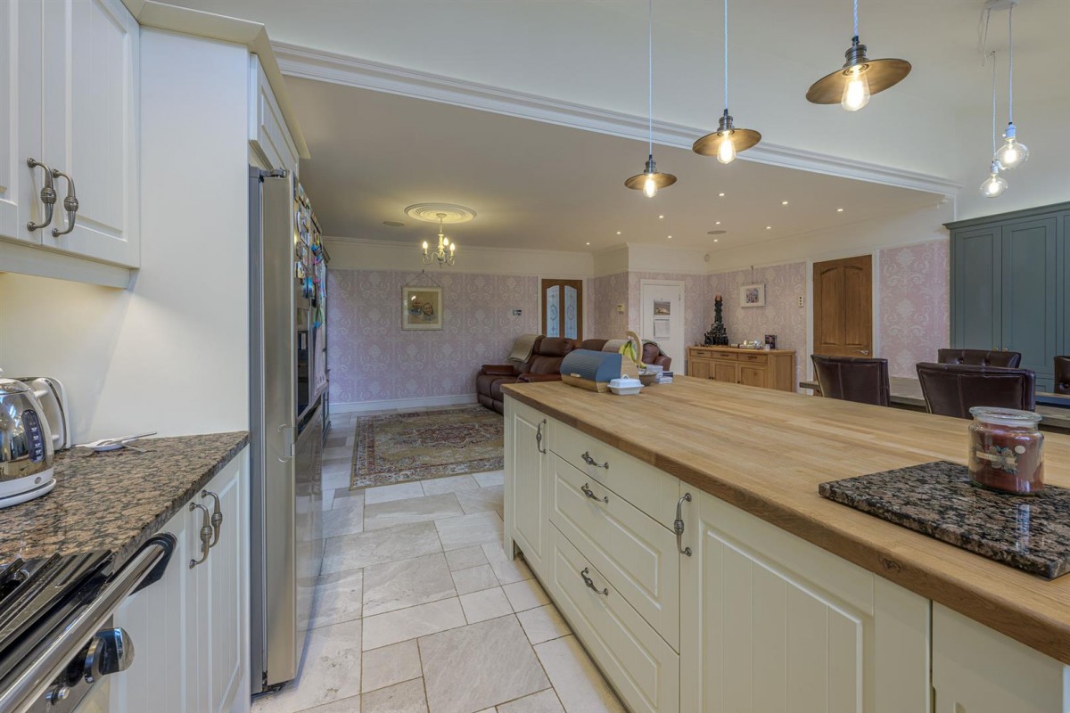 Cot Lane, Kingswinford, DY6 9TY